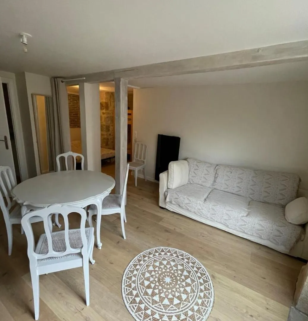 Appartement Centre Ville Vayrac Apartamento